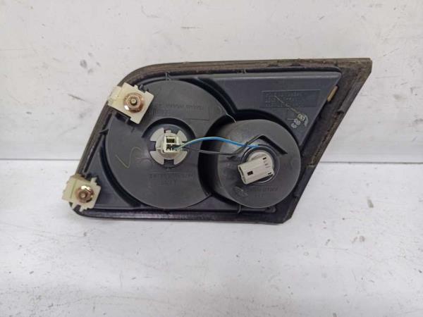 FEU ARRIERE GAUCHE MAZDA 6 2002-2005 - Vue 2